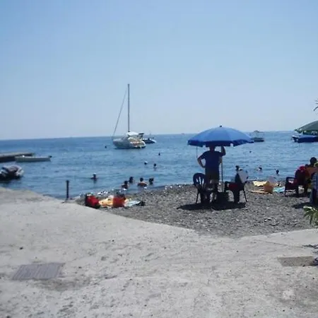 Deliziosa Casa Con Giardino 利帕里